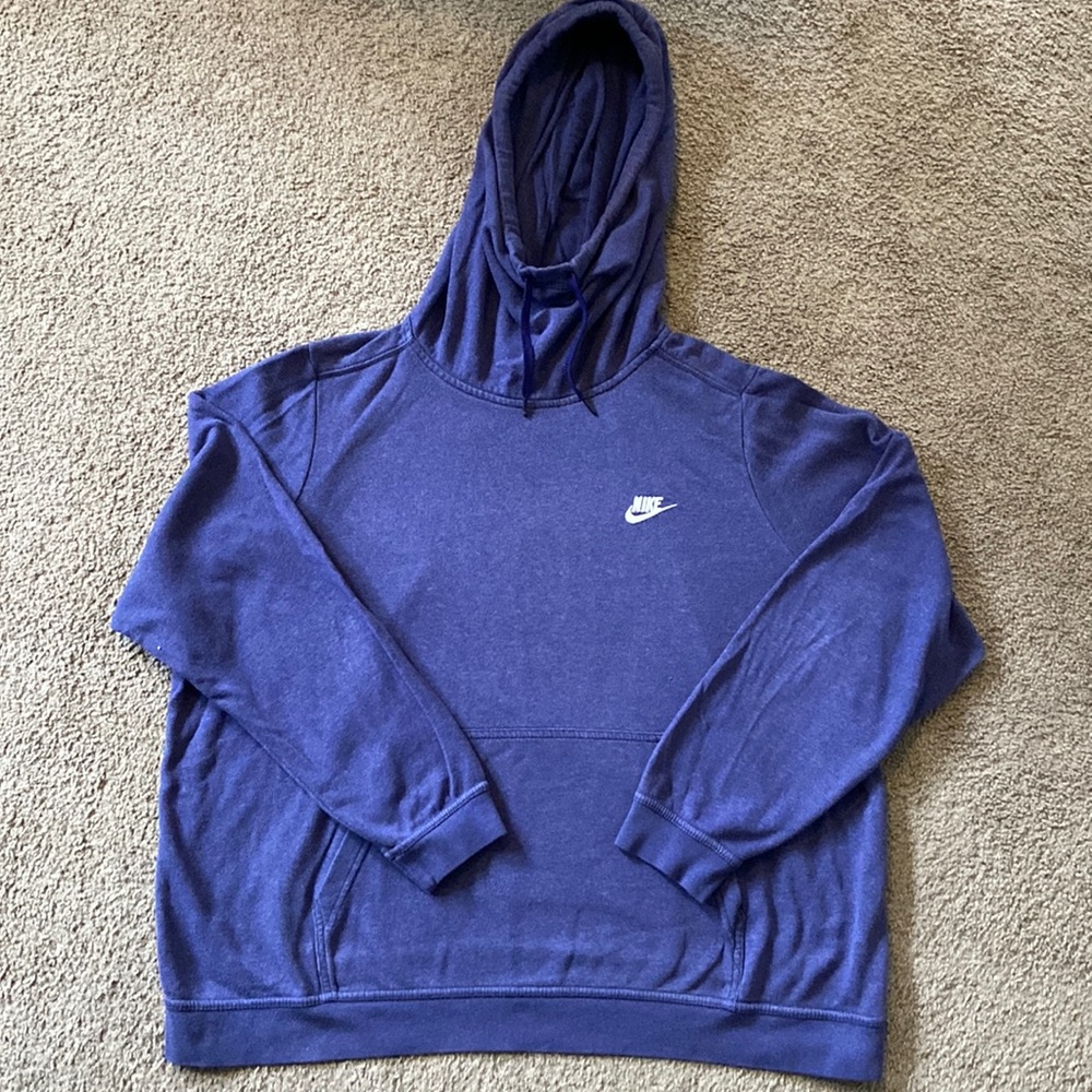 Nike sweatshirt. Size XXL. Purple.